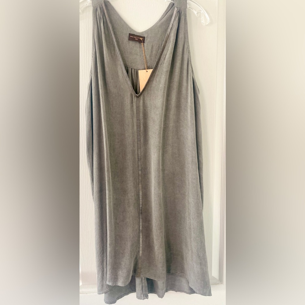 Uma & Leopold Midi Dress